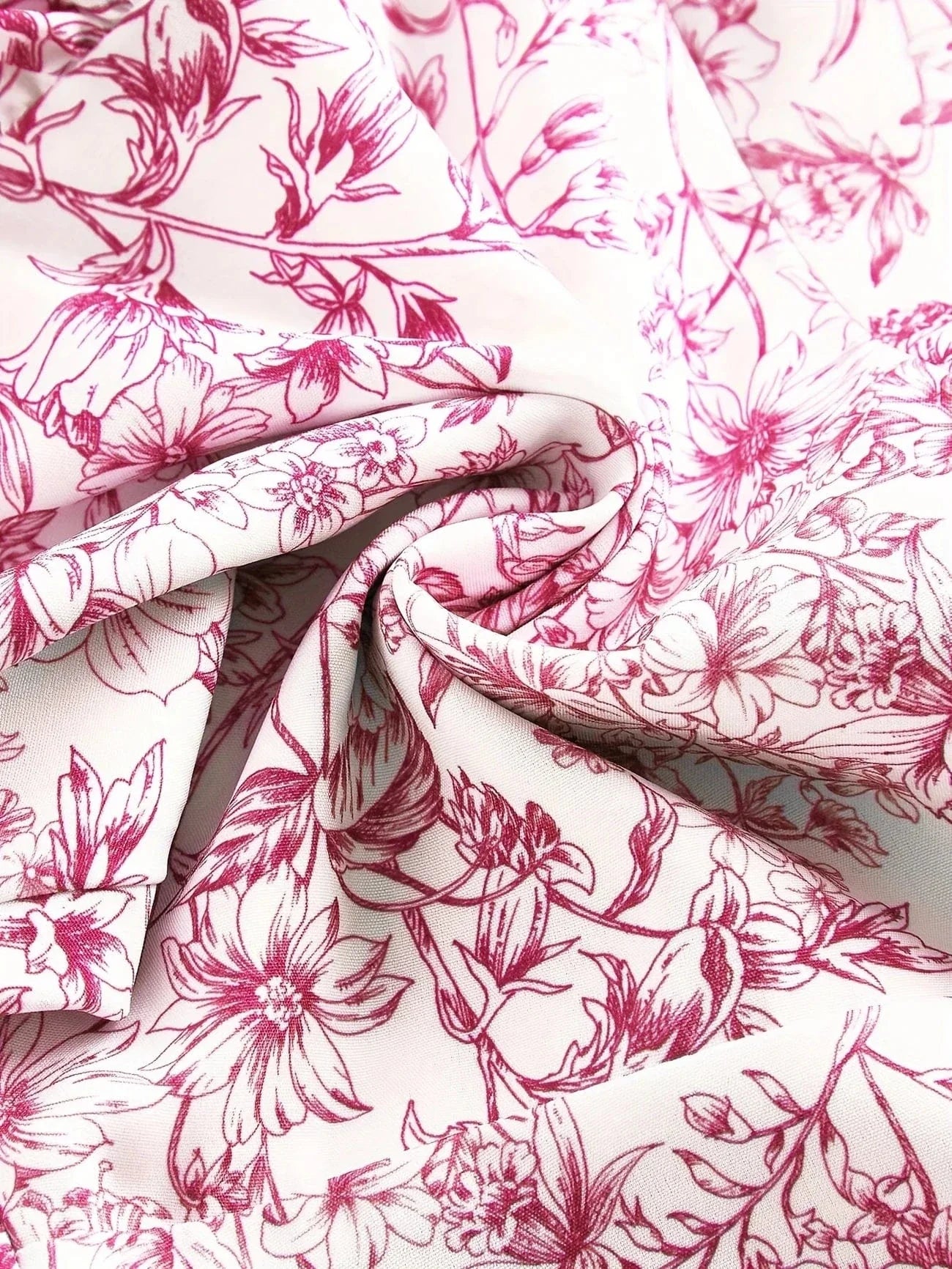 Ruffled floral dress – Fresh, lightweight, and charming