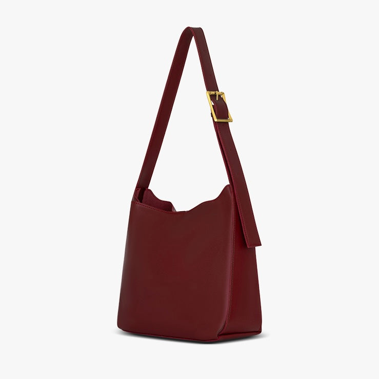 The Julie Shoulder Bag - Effortless Style Meets Everyday Functionality