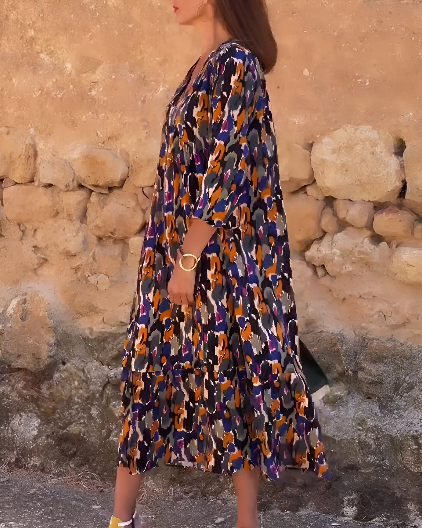 Nathalie | V-Neck Dress with Retro Print