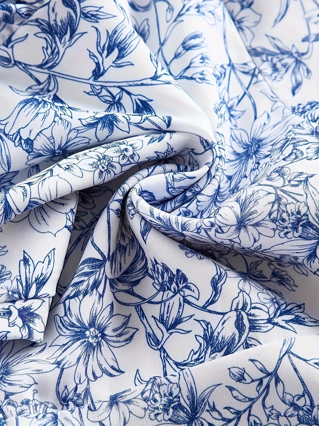 Ruffled floral dress – Fresh, lightweight, and charming