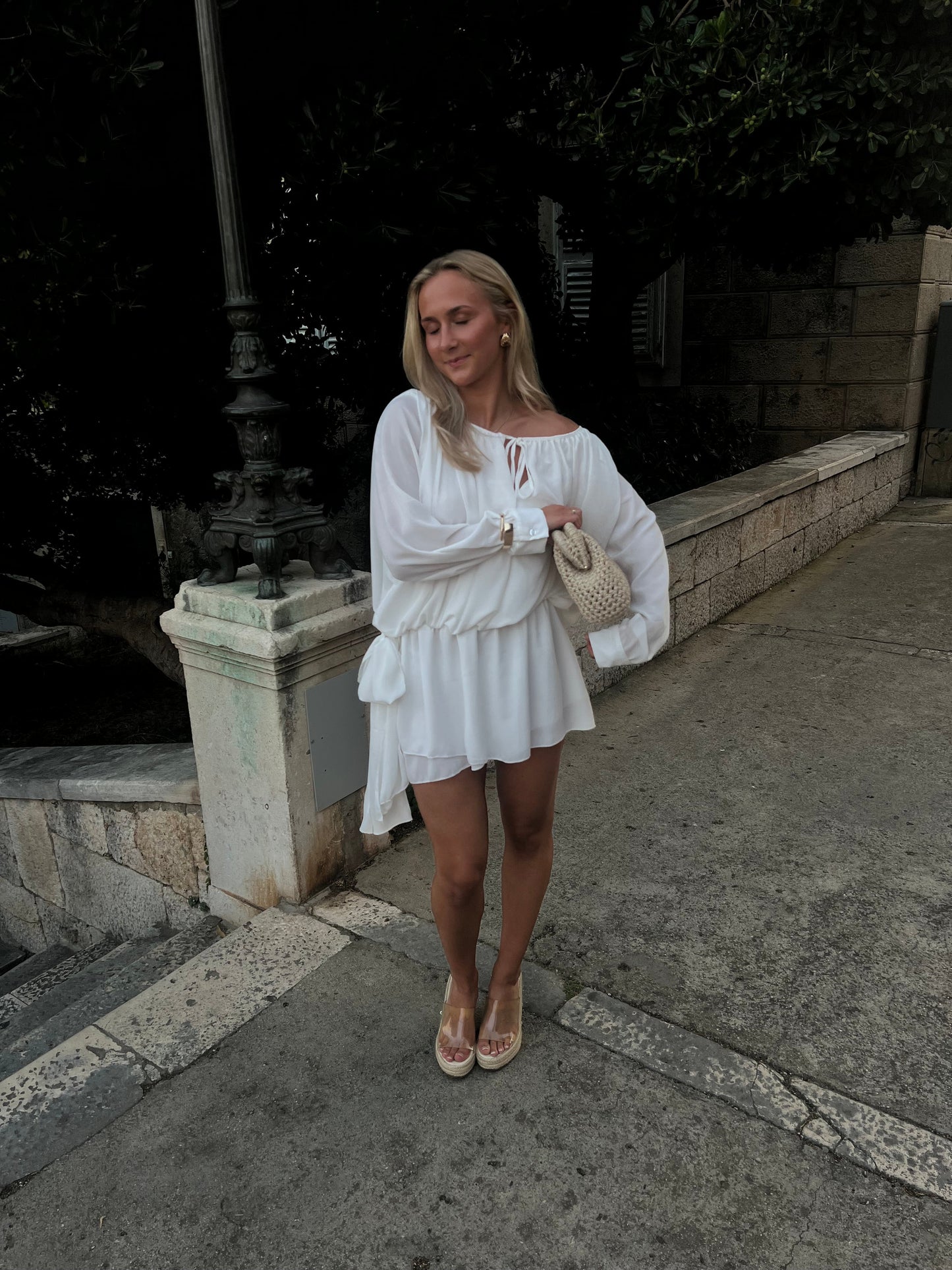 Aveline off shoulder dress – White