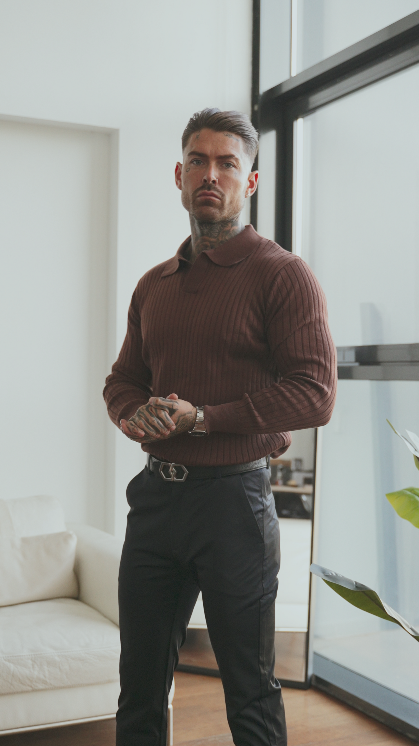 SOGNO: Muscle-Fit Knit Sweater
