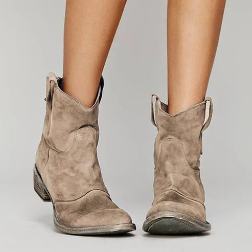 PALOMA VINTAGE WESTERN ANKLE BOOTS