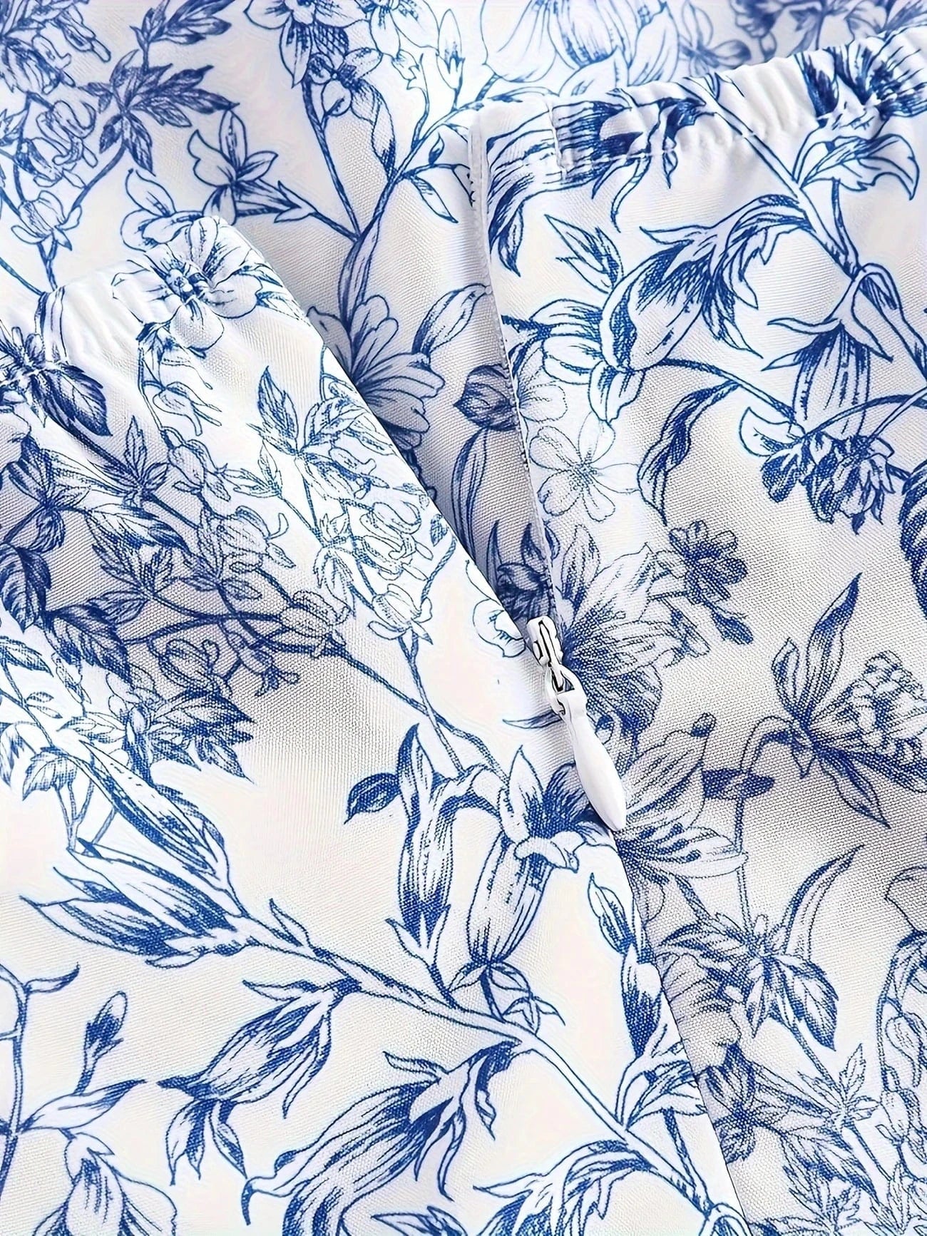 Ruffled floral dress – Fresh, lightweight, and charming